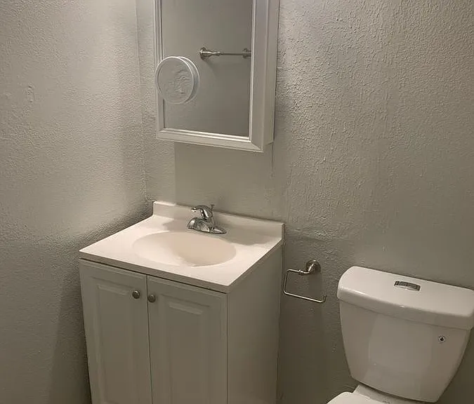 8315 N 61st Ave #3 — Photo 8