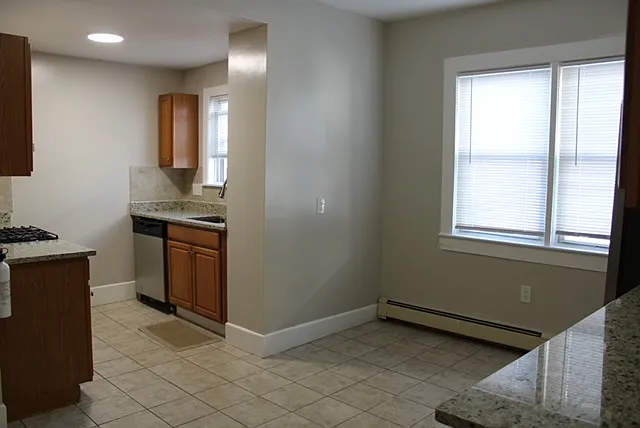 17 Sewall St #1 — Photo 4