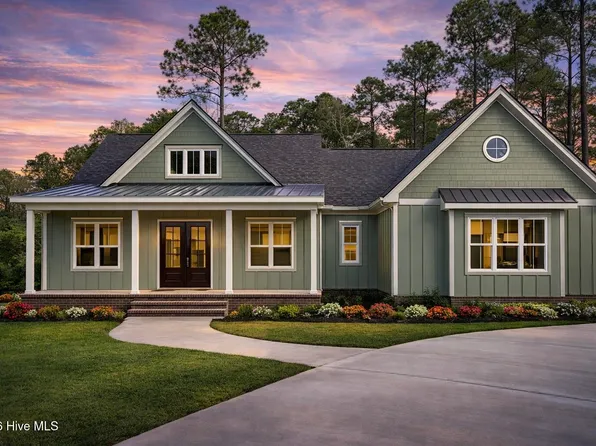 894 Hollybriar Drive SE, Bolivia, NC 28422