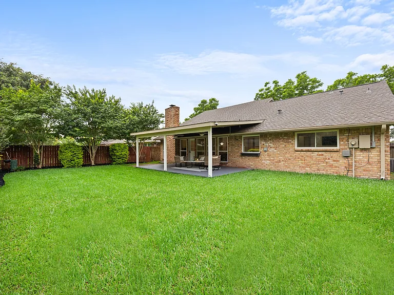 22327 Coriander Dr — Photo 47