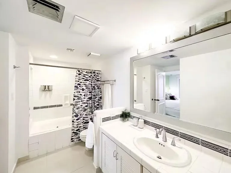 Cond Las Casitas Resort 1 Apt #34 — Photo 11