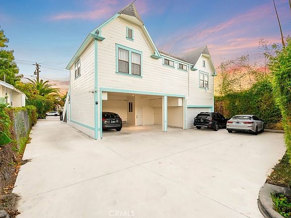 2nd image of 1033 E Santa Clara St