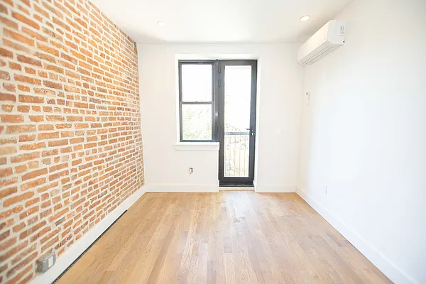 Rented by Compass | media 12