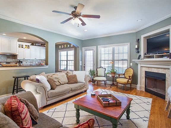 2nd image of 1728 Glen Echo Ct