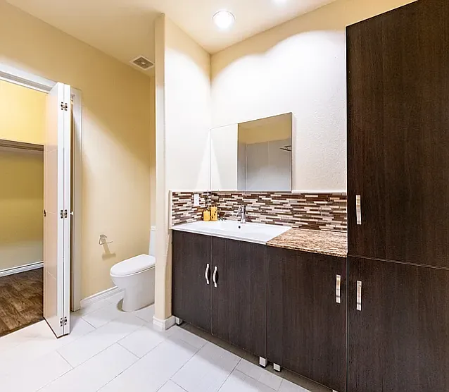 2 bed, 1380 sqft, $1,862 — Photo 4