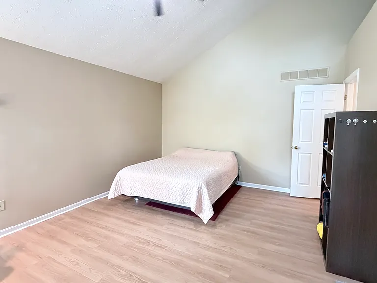 6112 Tarn Cir — Photo 22