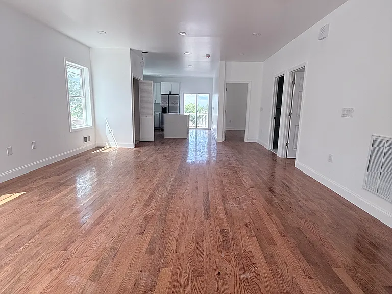 41 Sampson St #1 — Photo 15