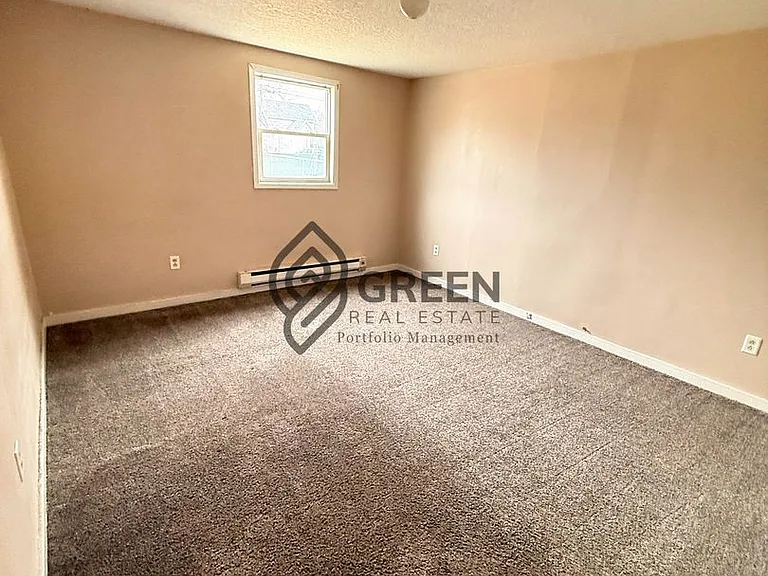294 N Greenwood Ave — Photo 6