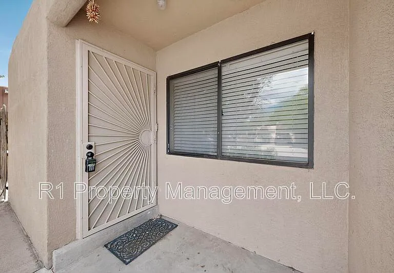 222 Shannon Pl NW #1 — Photo 32