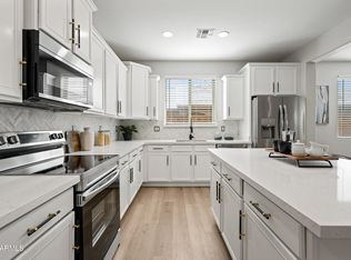 2196 E Brigadier Dr, Gilbert, AZ 85298