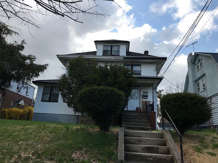 1st image of 647-649 Sanford Ave