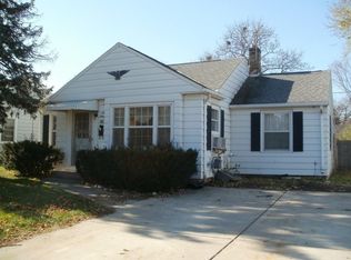 616 Scott Ave, Waukesha, WI 53186