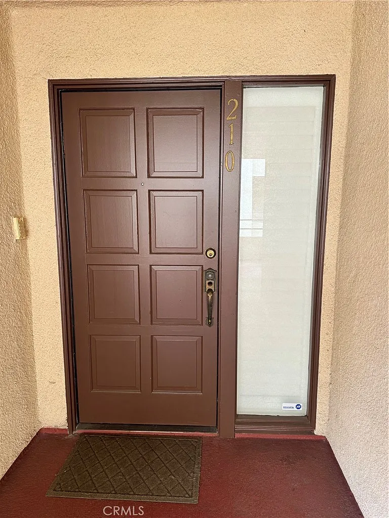 2 bed, 1301 sqft, $4,000 — Photo 1
