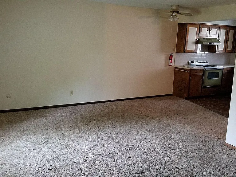 2 harrison livingroom kitchen view_05242017