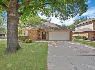 5612 Polo Club Dr, Arlington, TX 76017