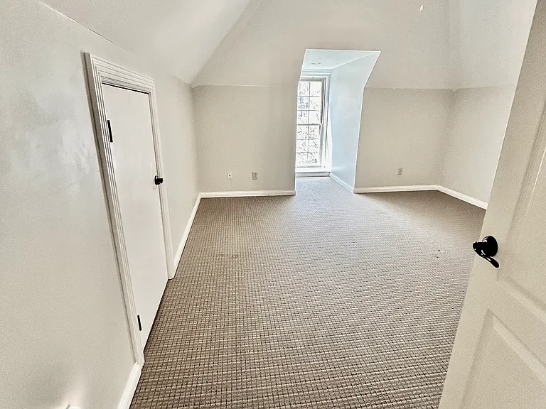 Upstairs Bedroom#1