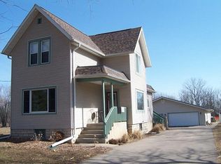 N8658 Superior St, Burnett, WI 53922