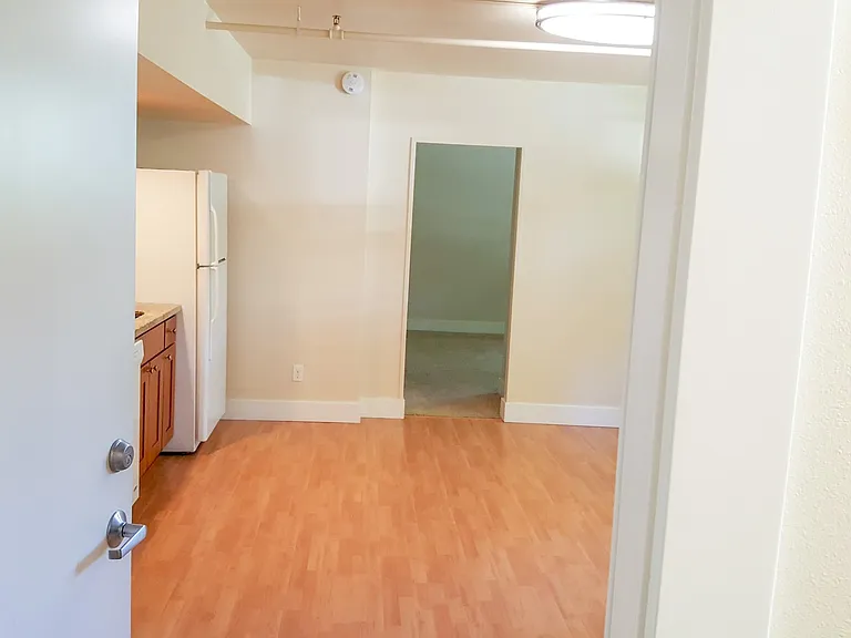 Tuscany Apartments — Photo 59