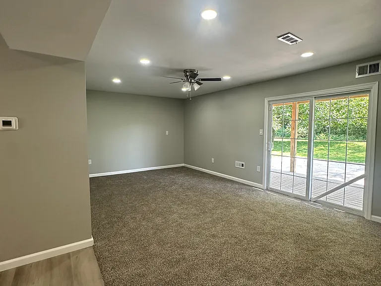 14 Danbury Dr — Photo 9