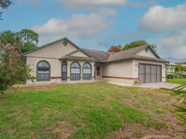 717 Doctor Ave, Sebastian, FL 32958