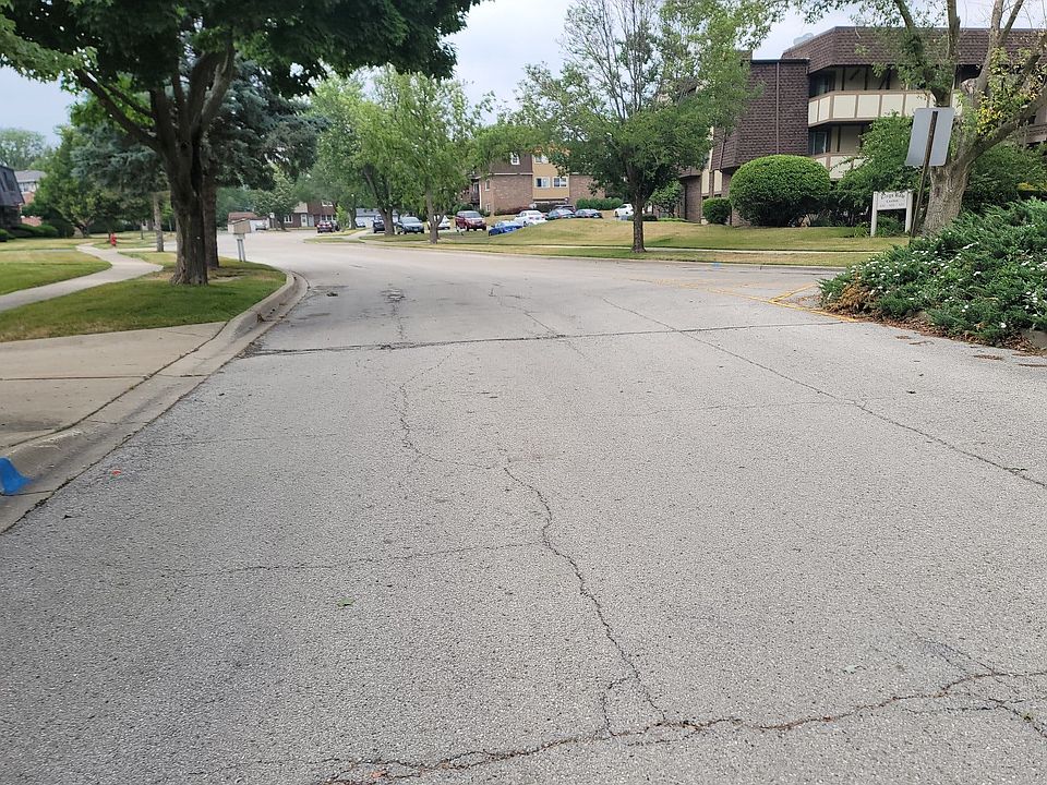 Cavalier Court Condominiums Dundee, IL Zillow