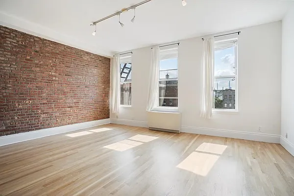 Rented by Douglas Elliman | media 10