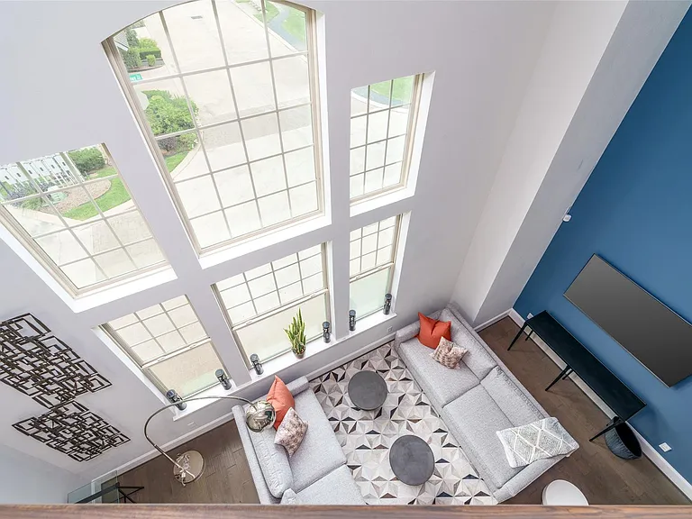 1303 Edwinstowe Trl — Photo 23