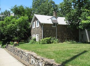 10701 Buckeye Rd, Cleveland, OH 44104