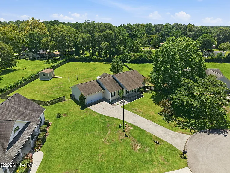 308 Carrie Ct — Photo 31