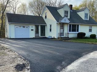 96 Esmond St, West Warwick, RI 02893