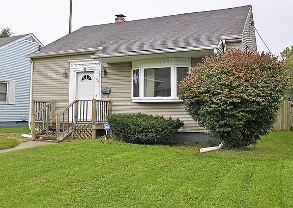 3rd image of 921 E Eckman St