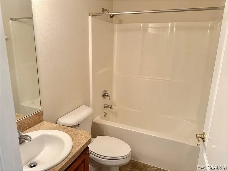 5768 N Summerfield Point — Photo 9
