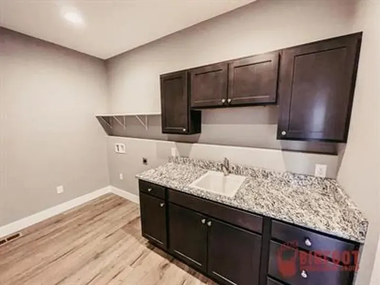 3995 Lucas Ct. — Photo 8