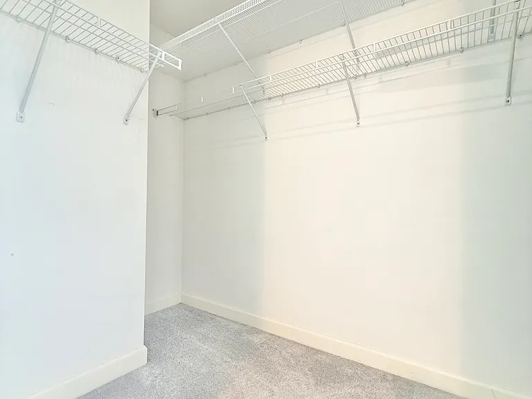 930 Case St — Photo 13
