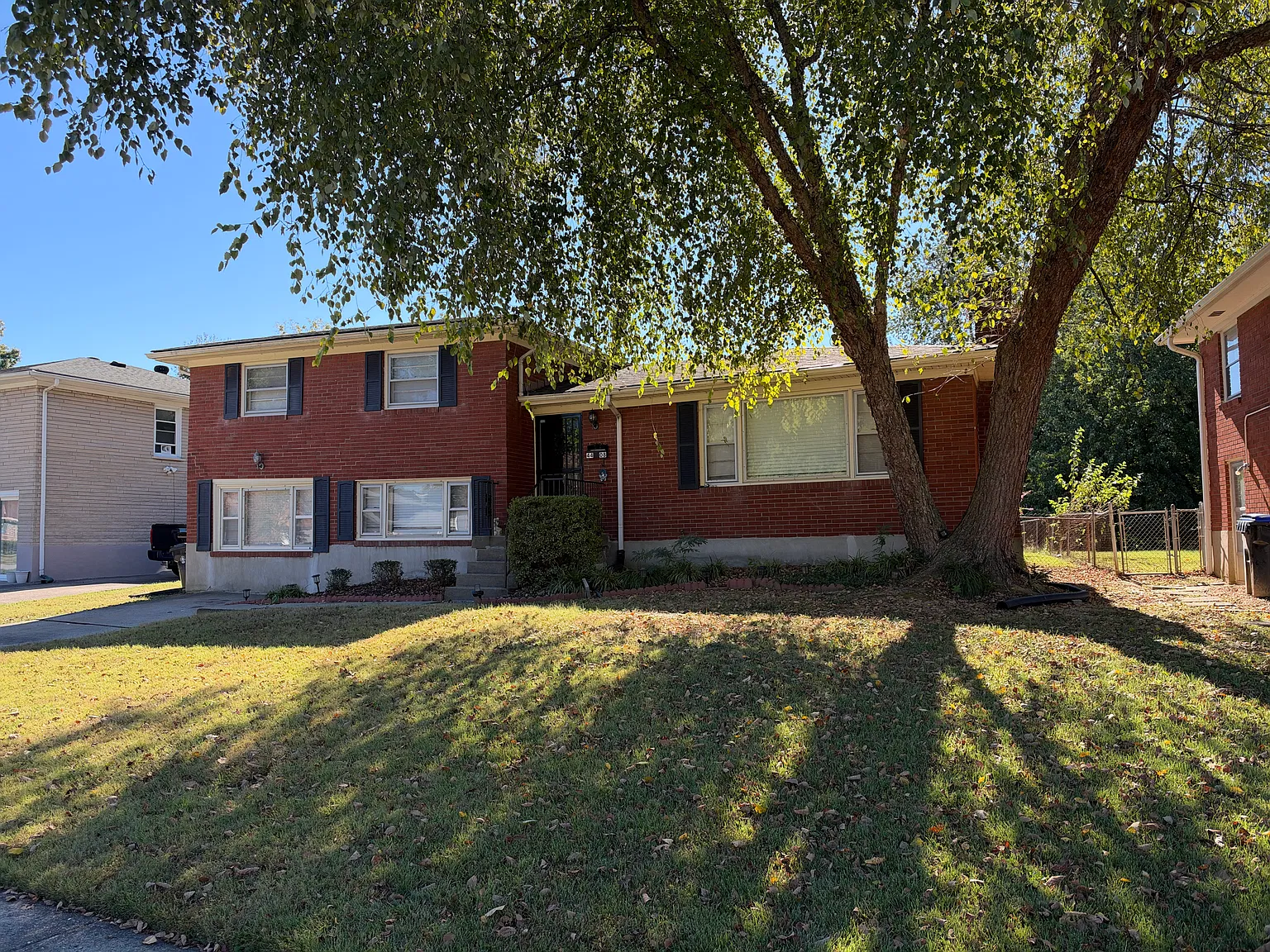 3 bed, 1.5 bath, 1700 sqft, $1,850 — Photo 1