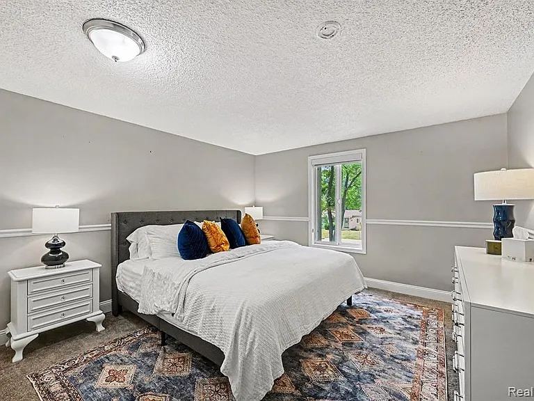 2104 Highfield Rd — Photo 12