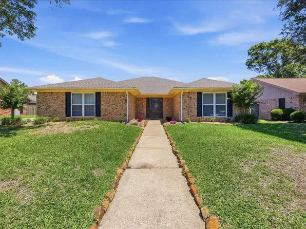 6970 Shanahan Dr, Beaumont, TX 77706
