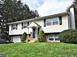 512 Cedarbrook Rd, Southampton, PA 18966