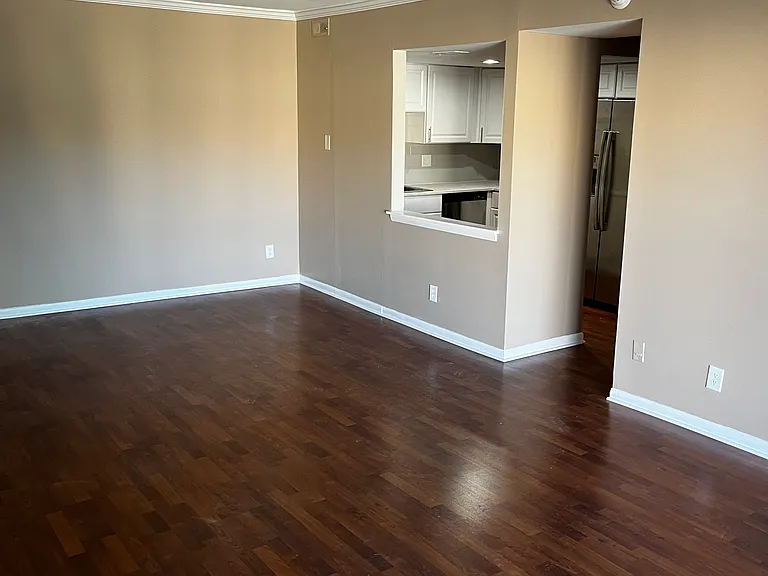 10110 Campus Way S #304 — Photo 10
