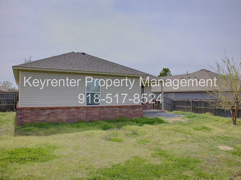 5839 E 148th Pl S — Photo 29