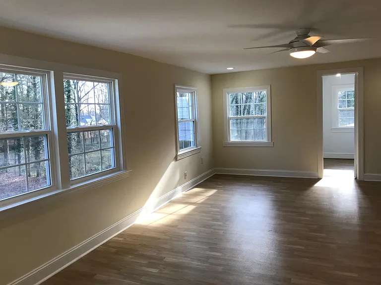 131 Rosedale Cir — Photo 7