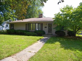 631 Flanders St, Chelsea, MI 48118