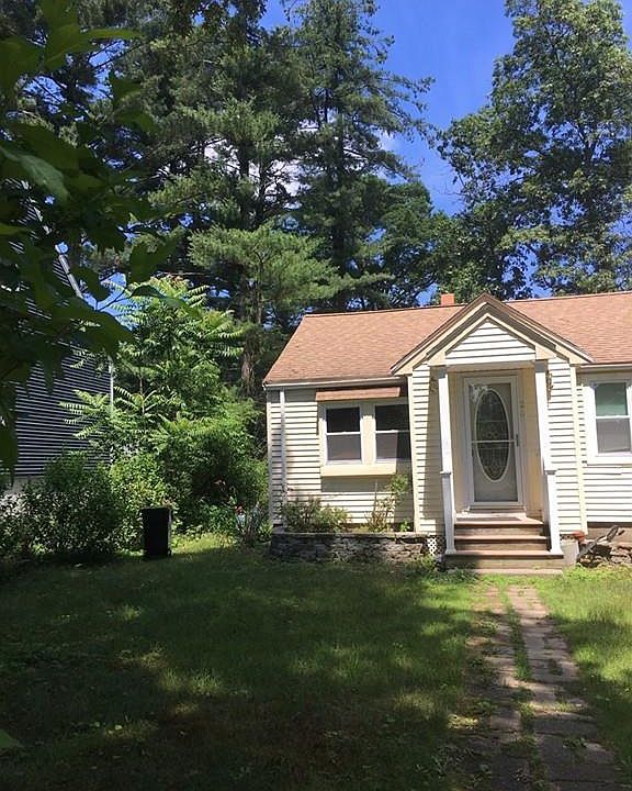 2nd image of 26 Lake Ave