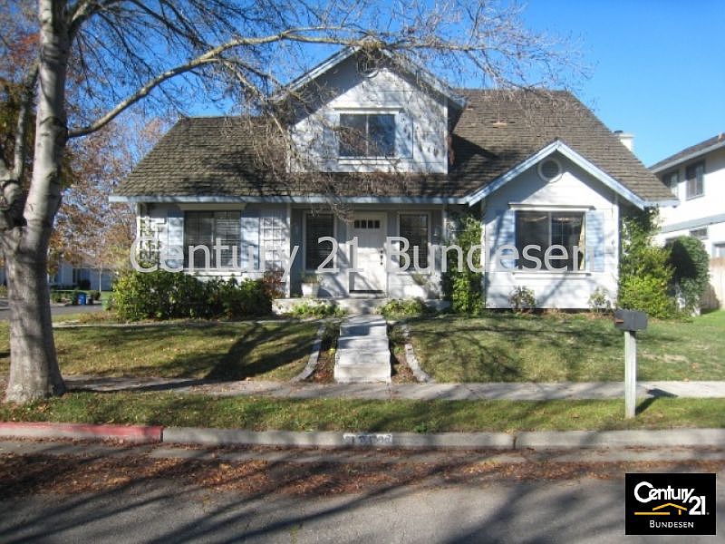 1st image of 1201 Wren Ln