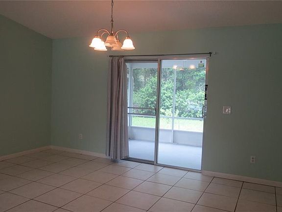 3rd image of 1365 E Hubbard Ave
