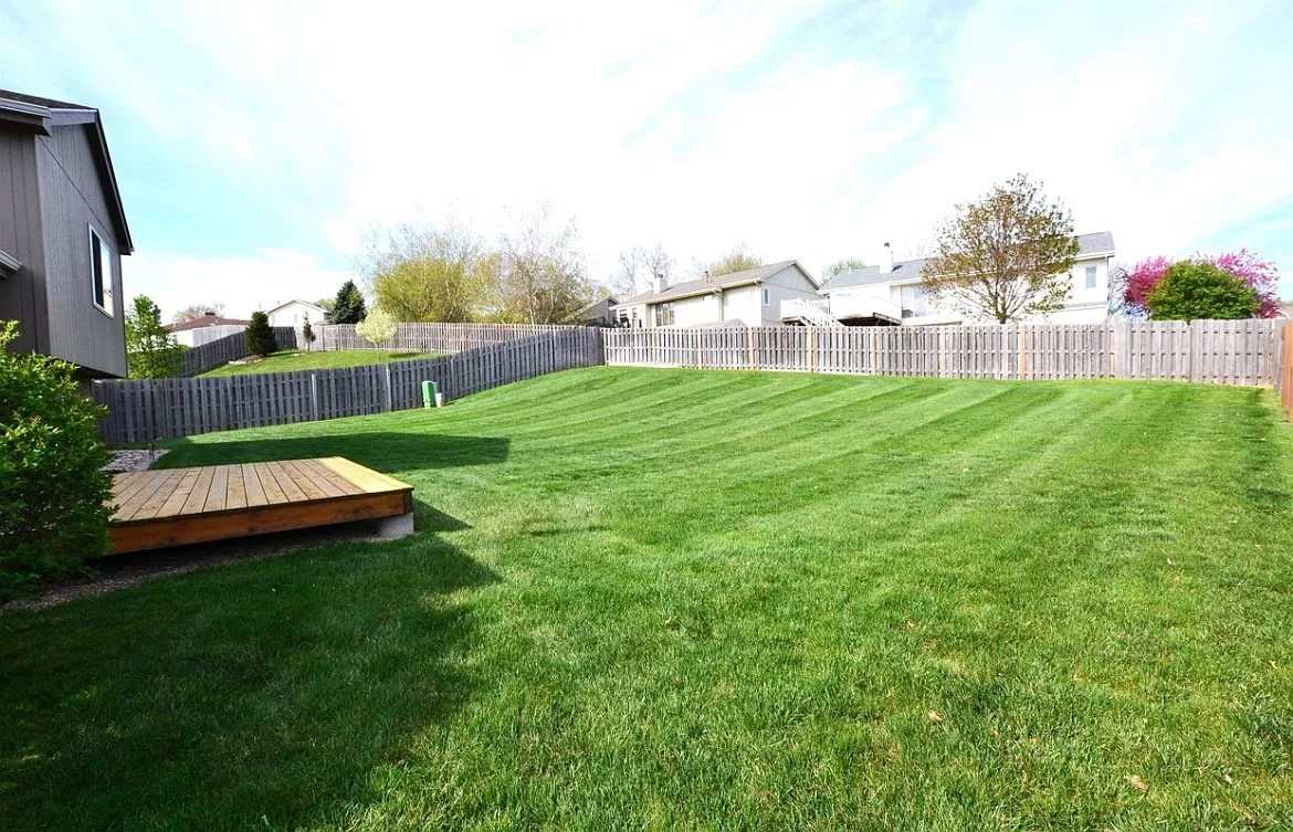 3 bed, 1793 sqft, $2,395 — Photo 4