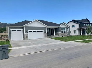 3653 S Garibaldi Way, Saratoga Springs, UT 84045