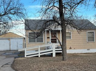 240 6th St, Phillipsburg, KS 67661