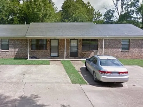 130 Broadwater Ln, Batesville, AR 72501