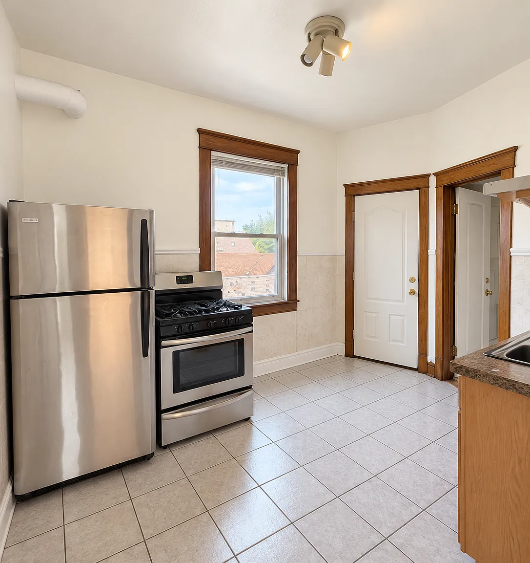 1 bed, 1250 sqft, $1,800 — Photo 3